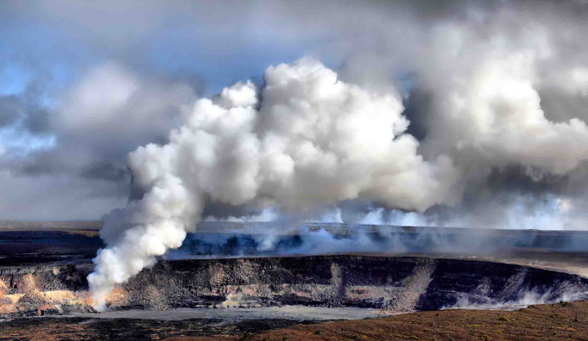 Sulfur dioxide emissions from the Halemaumau vent